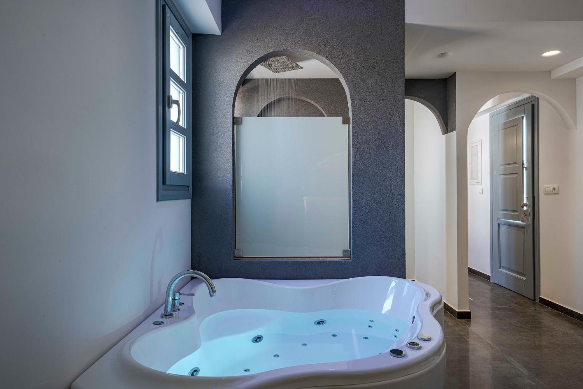 Blackstone Luxury Suites Emporio  Bilik gambar